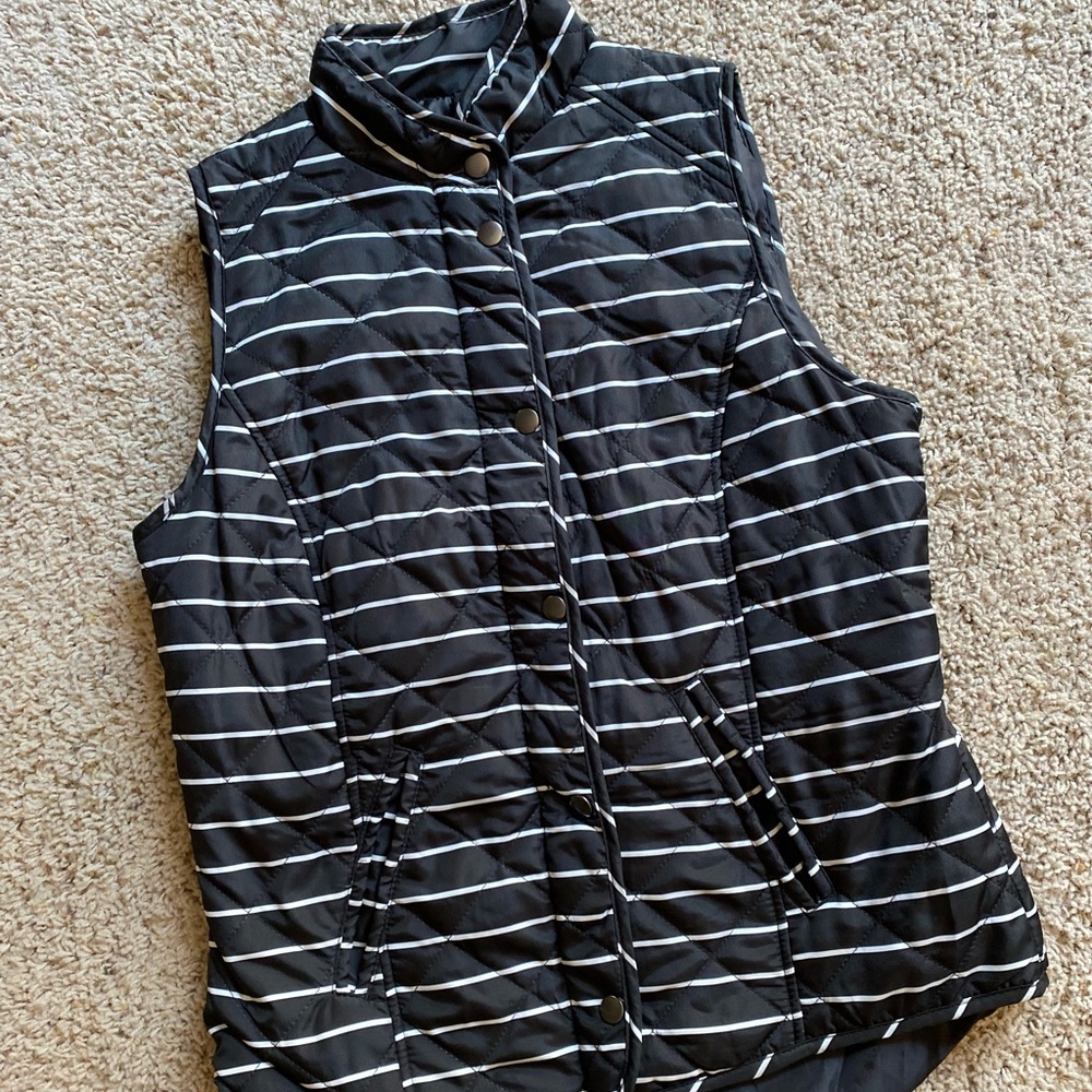 New Directions Size Small Womens Puffer Vest